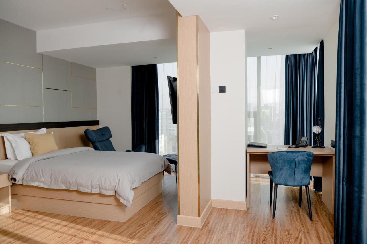 Millennium Plaza Hotel & Mall Oulan-Bator Extérieur photo